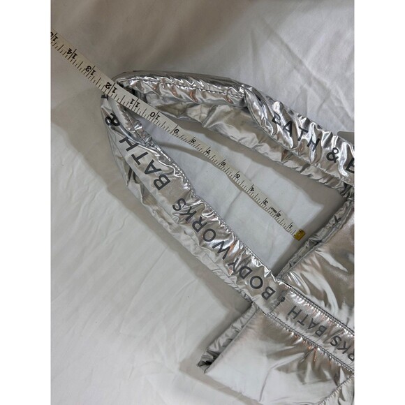 NWT Bath & Body Works 2024 Black Friday Large Silver Shiny Puffer Tote Bag - Picture 5 of 8